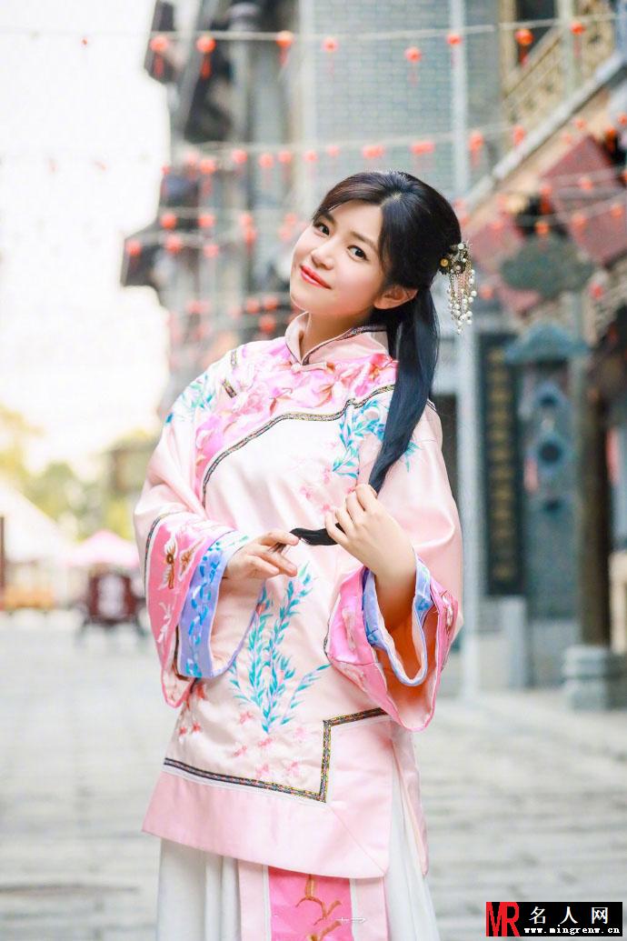 陈妍希再变小龙女 清纯水嫩少女气息十足(1)