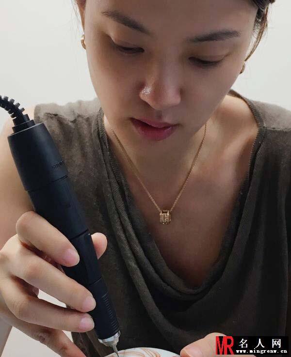 央视主持人刘芳菲 曾被封央视内部台花(1)