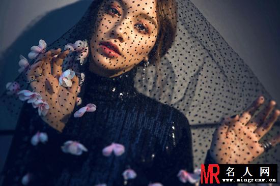 程砚秋化身“鬼怪”新娘 尽展异域妖媚(1)