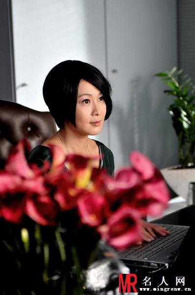 隐婚男女曼迪剧照(1)