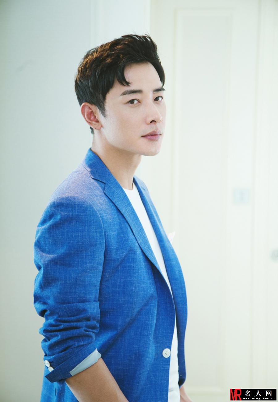 罗晋帅气写真 展现温柔男友力(1)