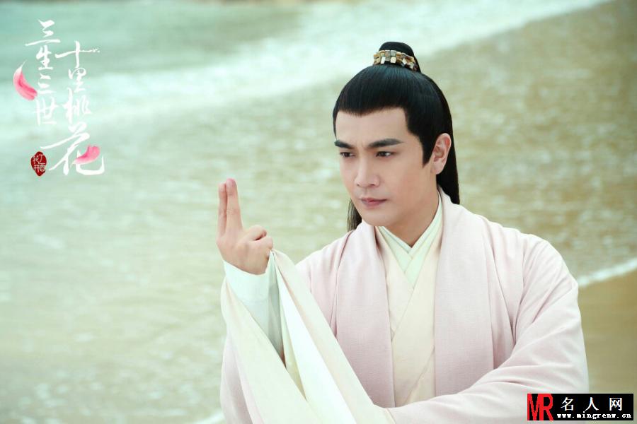《三生三世十里桃花》张智尧剧照 饰演折颜(1)