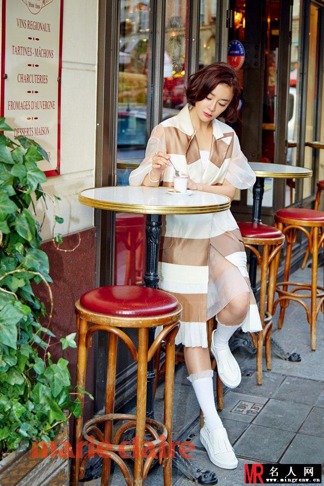 袁姗姗街头写真 款款造型展露时尚潮流(1)
