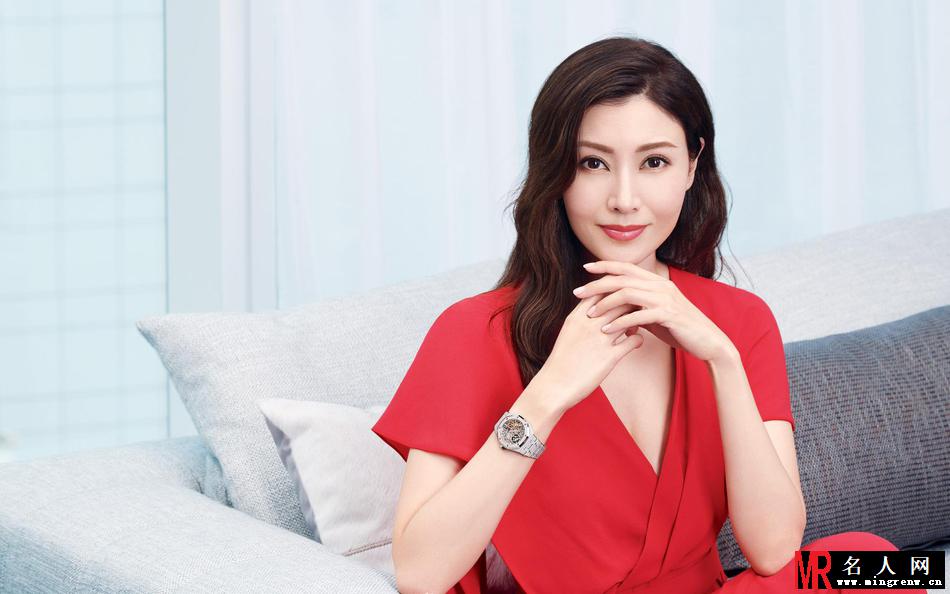 李嘉欣最新写真曝光 妆容淡雅尽显气质(1)