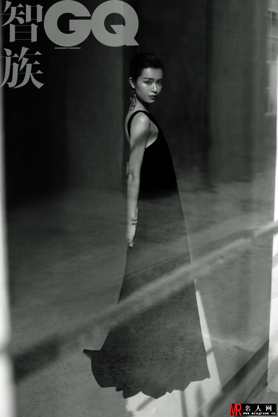 文咏珊性感写真 表情冷艳女人味十足(1)
