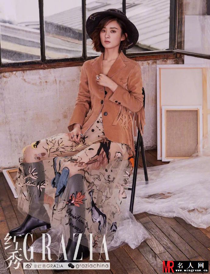 赵丽颖封面大片曝光 华丽蜕变做自己的女王(1)