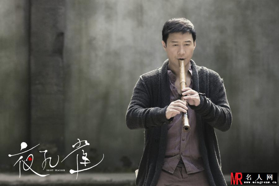 《夜孔雀》主演新剧照 刘亦菲裸背瞩目(1)