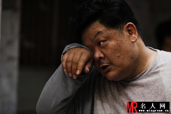 请叫我英雄2012年版龙哥剧照(1)