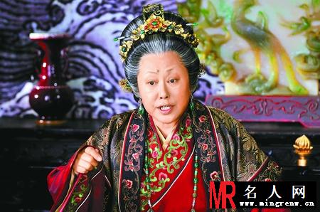 穆桂英挂帅2012年版佘太君剧照(1)