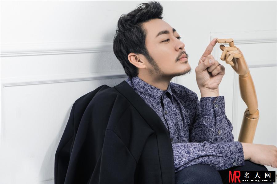 “王胖子”赵达时尚写真 英伦范儿十足(1)
