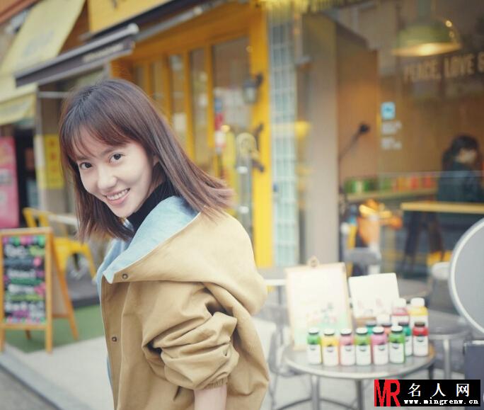 刘萌萌甜美生活照曝光（多图）(1)