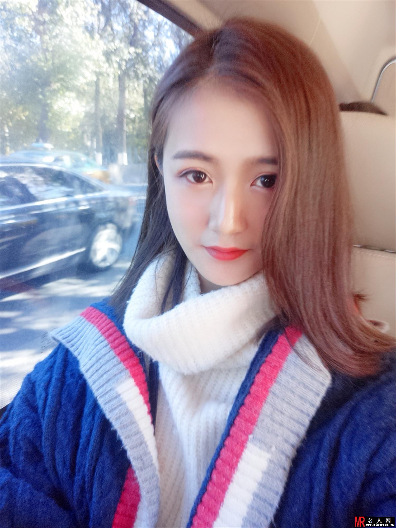 中戏校花马思雯时尚写真少女感十足(1)