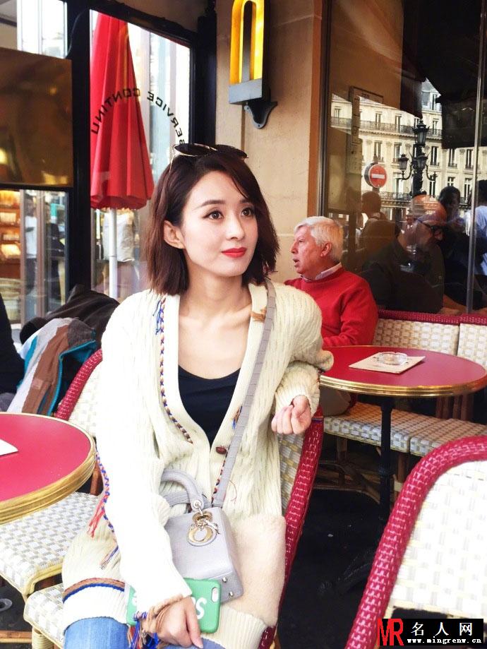 赵丽颖异国街拍超有Feel 风格百变女王范儿十足(1)