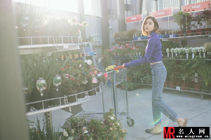 娜扎花房写真曝光 变身阳光女孩灵动又美丽(1)