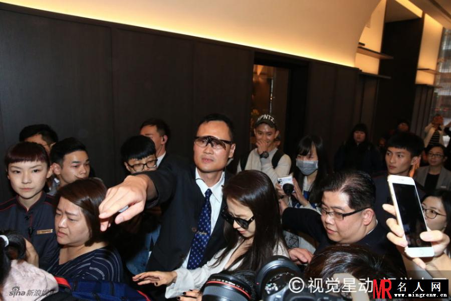 宋智孝现身台北 合体陈柏霖热情挥手致意(1)