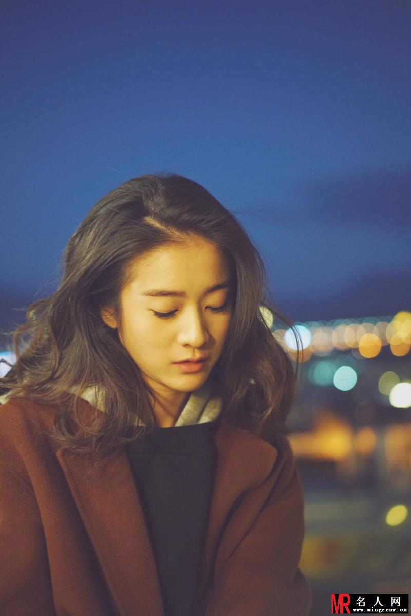张雪迎甜美私照 眼神纯净惹人怜(1)