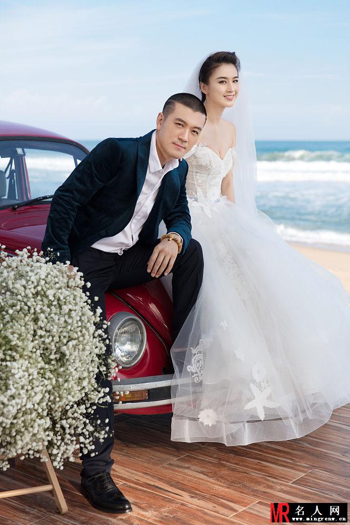 黄圣依杨子婚纱照 结婚十年海边相拥甜蜜浪漫(1)