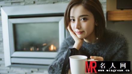 娜扎短发写真曝光 凭栏远望温婉动人(1)