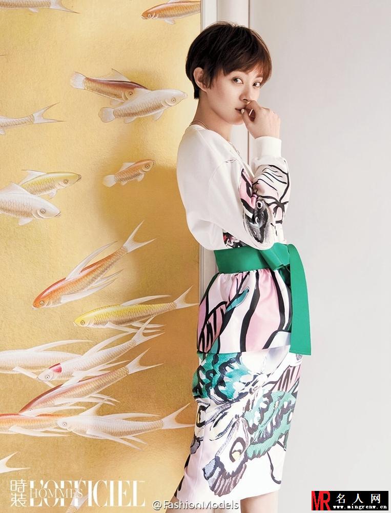 孙俪霸气登杂志封面 美轮美奂宛如画中人(1)