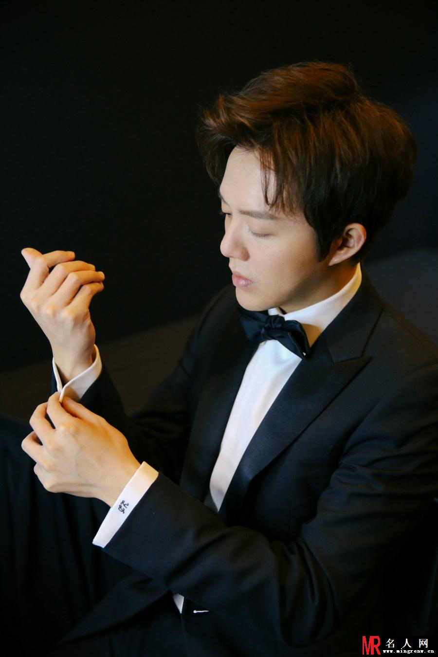 李云迪生日曝光写真 将再次开启中国巡演(1)