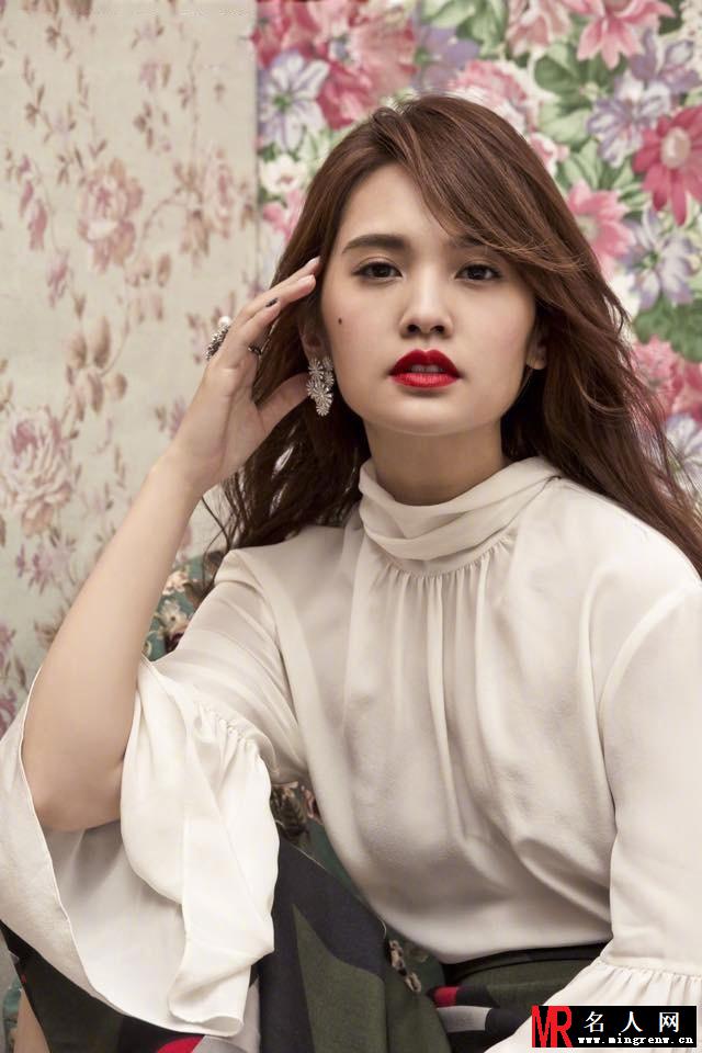 杨丞琳红唇美艳温婉清甜 小女人味十足(1)