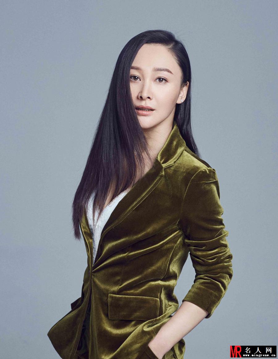 白雨写真大片曝光 彰显女性的霸气之美气场全开(1)