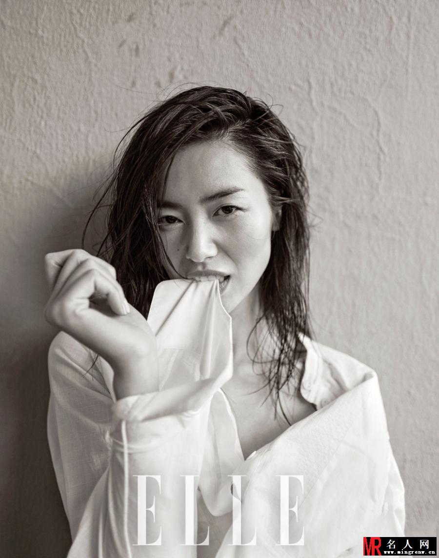 刘雯《ELLE》3月刊杂志封面大片(1)