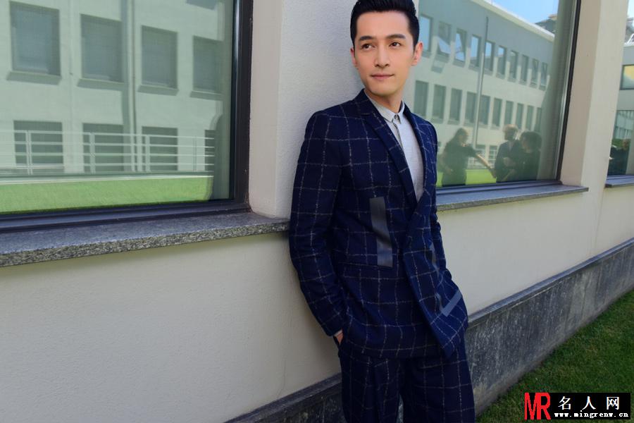 胡歌亮相米兰时装周 风度翩翩帅气逼人(1)