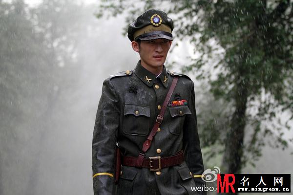 等待绽放刘亦名剧照(1)