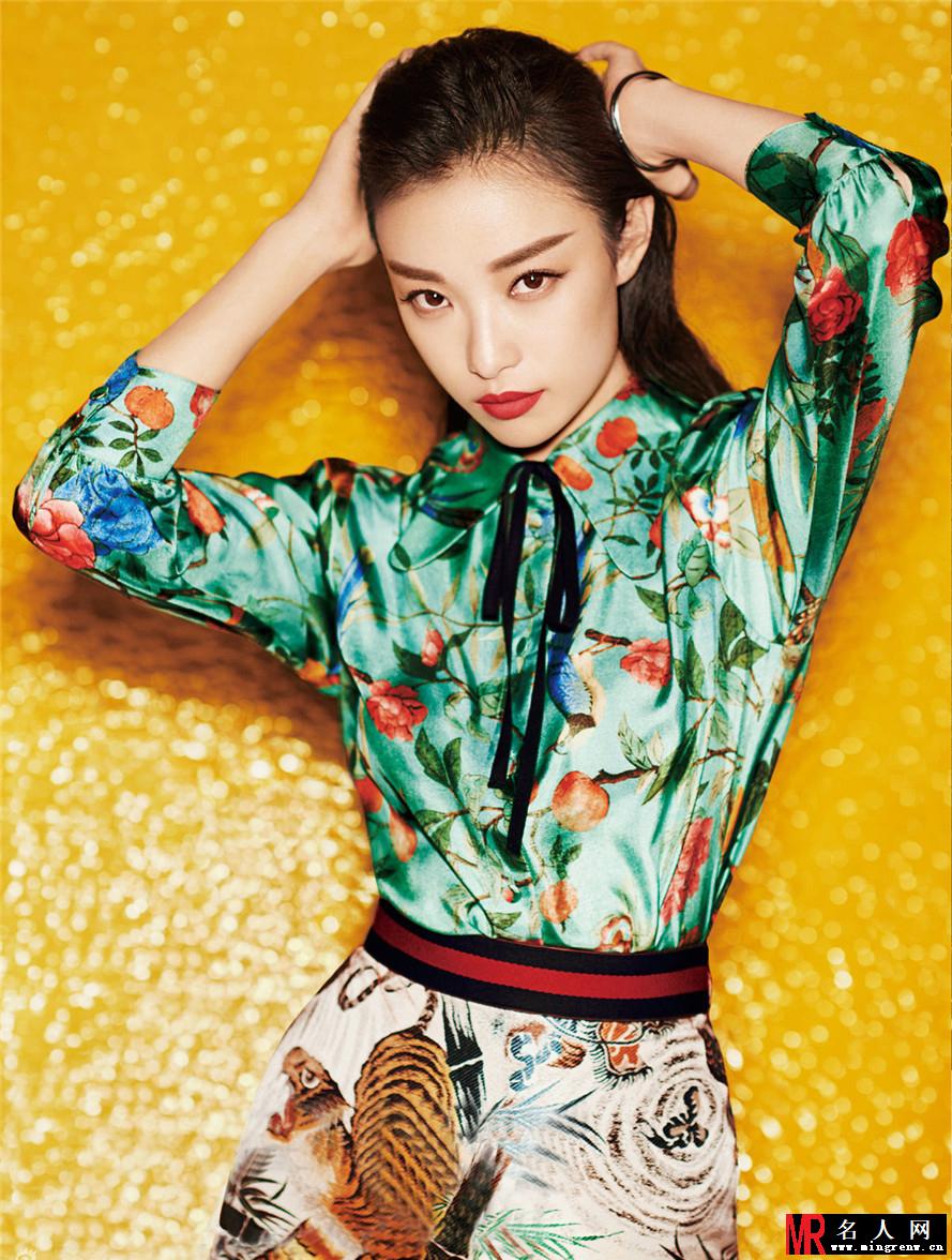 倪妮柔美率性写真春日风情尽显(1)