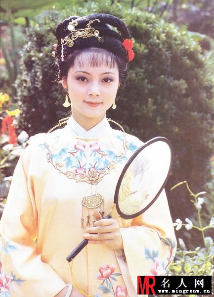 红楼梦1987版薛宝钗剧照(1)