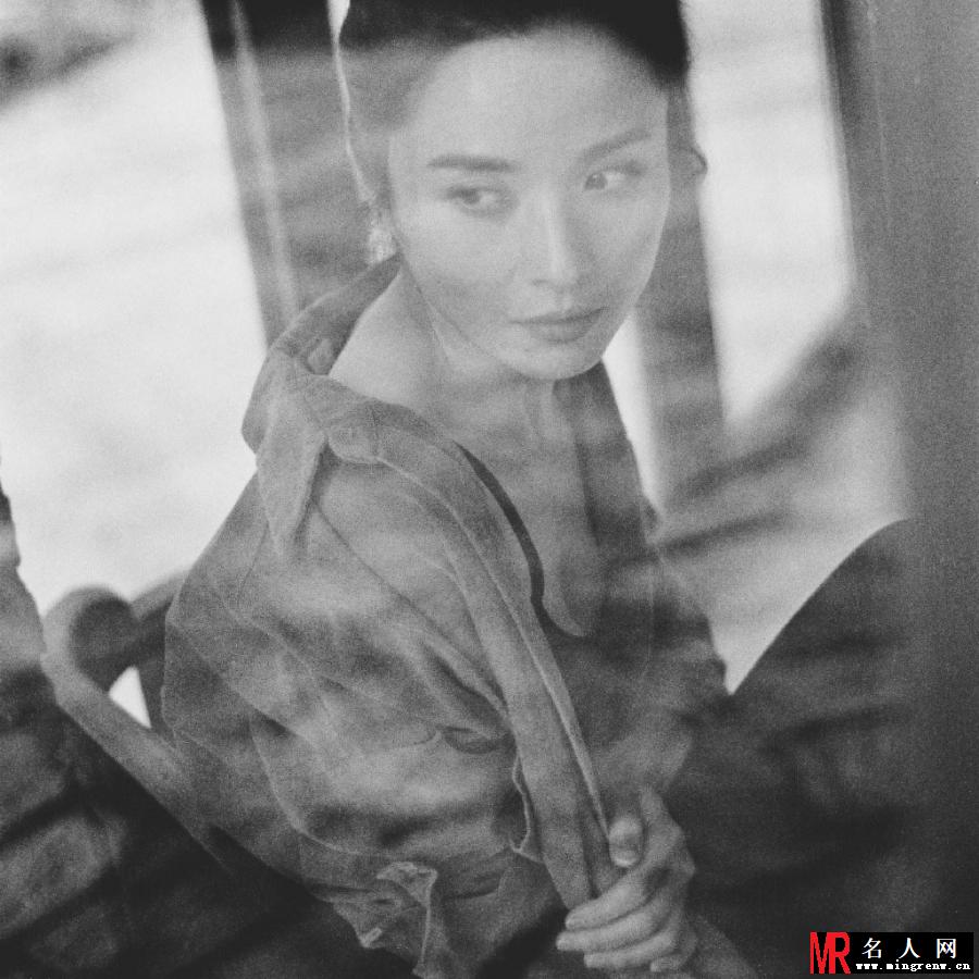 靳东老婆李佳私照(1)