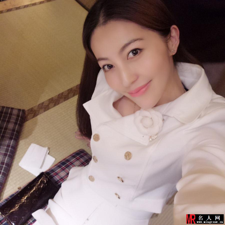 “王伯川”老婆邵思涵生活照(1)