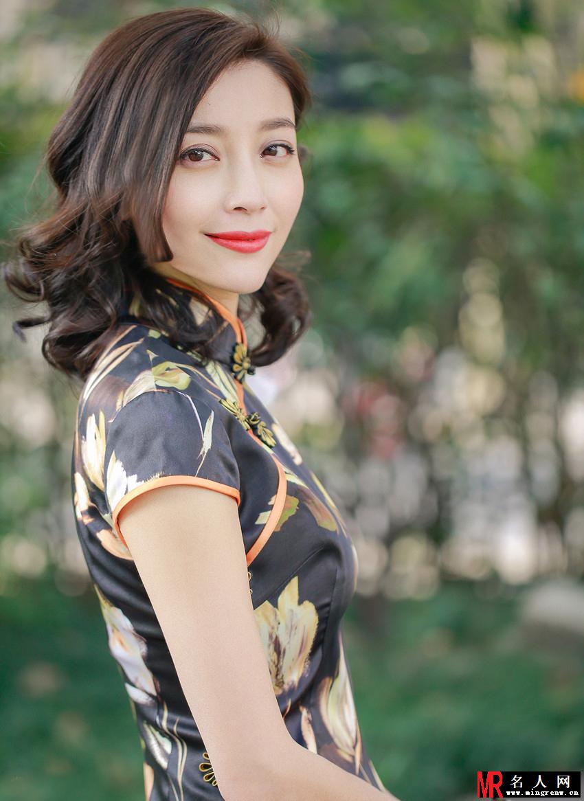高晓菲旗袍写真 优雅大气女人味十足(1)