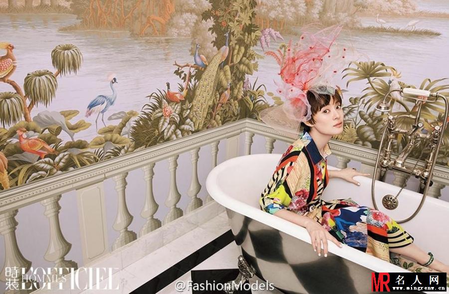 孙俪霸气登杂志封面 美轮美奂宛如画中人(1)