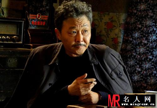 我的二哥二嫂刘富剧照(1)