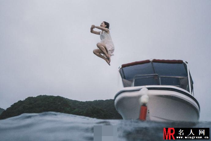 陈赫前妻许婧变美人鱼(1)
