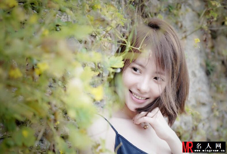 刘萌萌甜美生活照曝光（多图）(1)