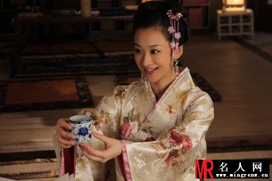 血色樱花川岛云子剧照(1)