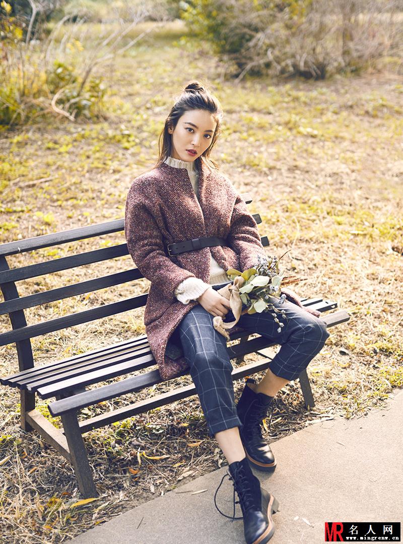 新晋小花尤靖茹初冬写真曝光 在阳光下更显文艺唯美(1)