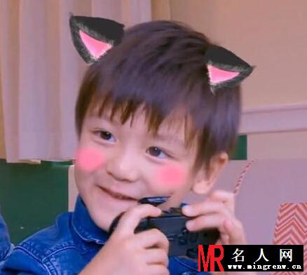 田亮儿子田宸羽近照 小名小亮仔(1)