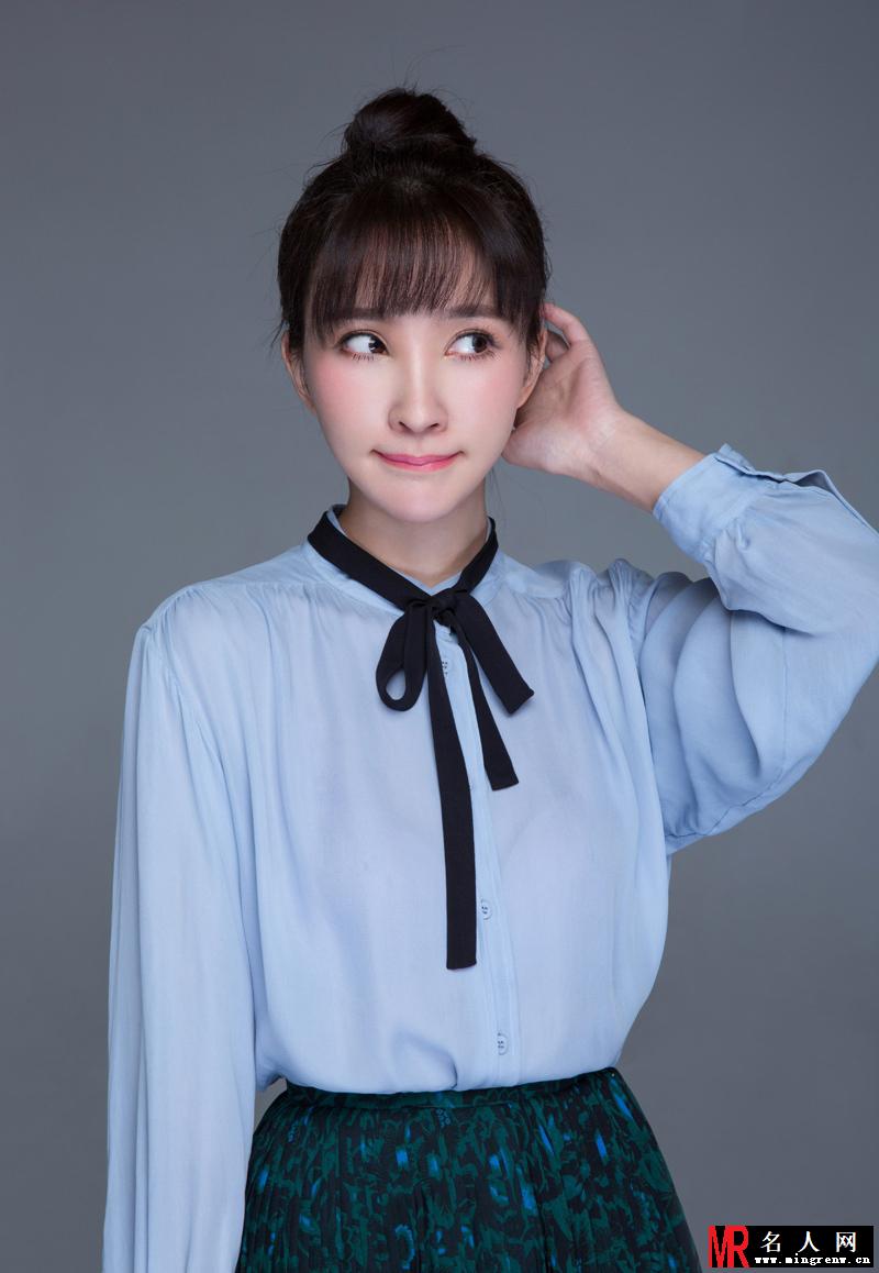 卢莹写真曝光 青春十足娇俏可爱(1)