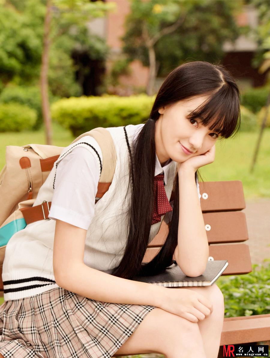 半熟少女2016年版黄灿灿剧照(1)