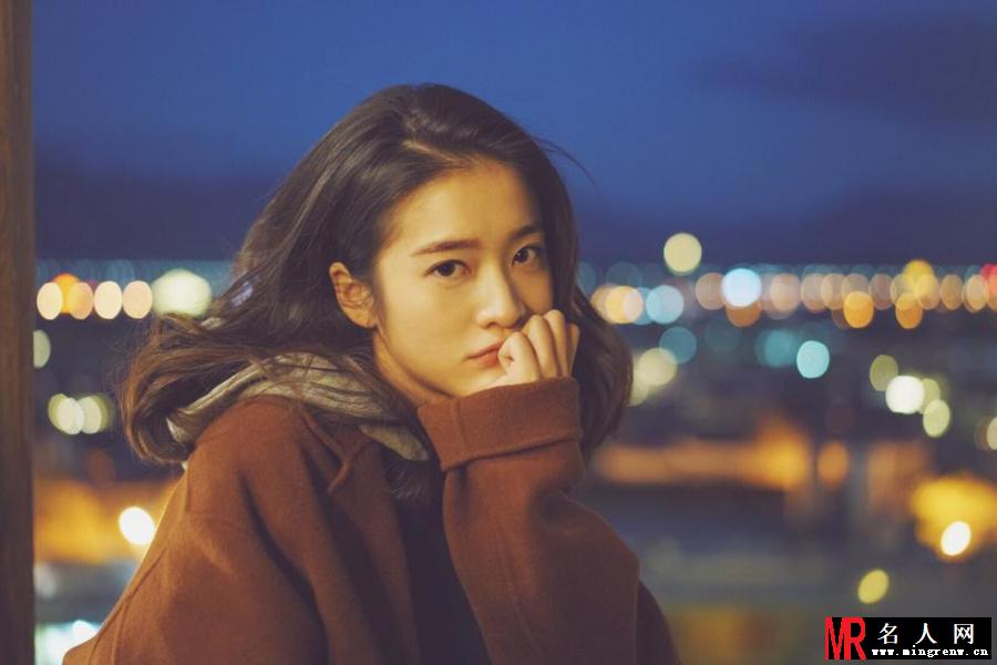 张雪迎甜美私照 眼神纯净惹人怜(1)
