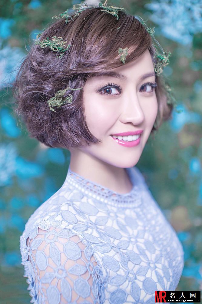 陈诗妮清凉写真 率性自然大展海洋风情(1)