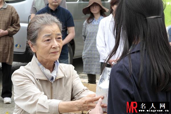 初到东京五十岚婆剧照(1)