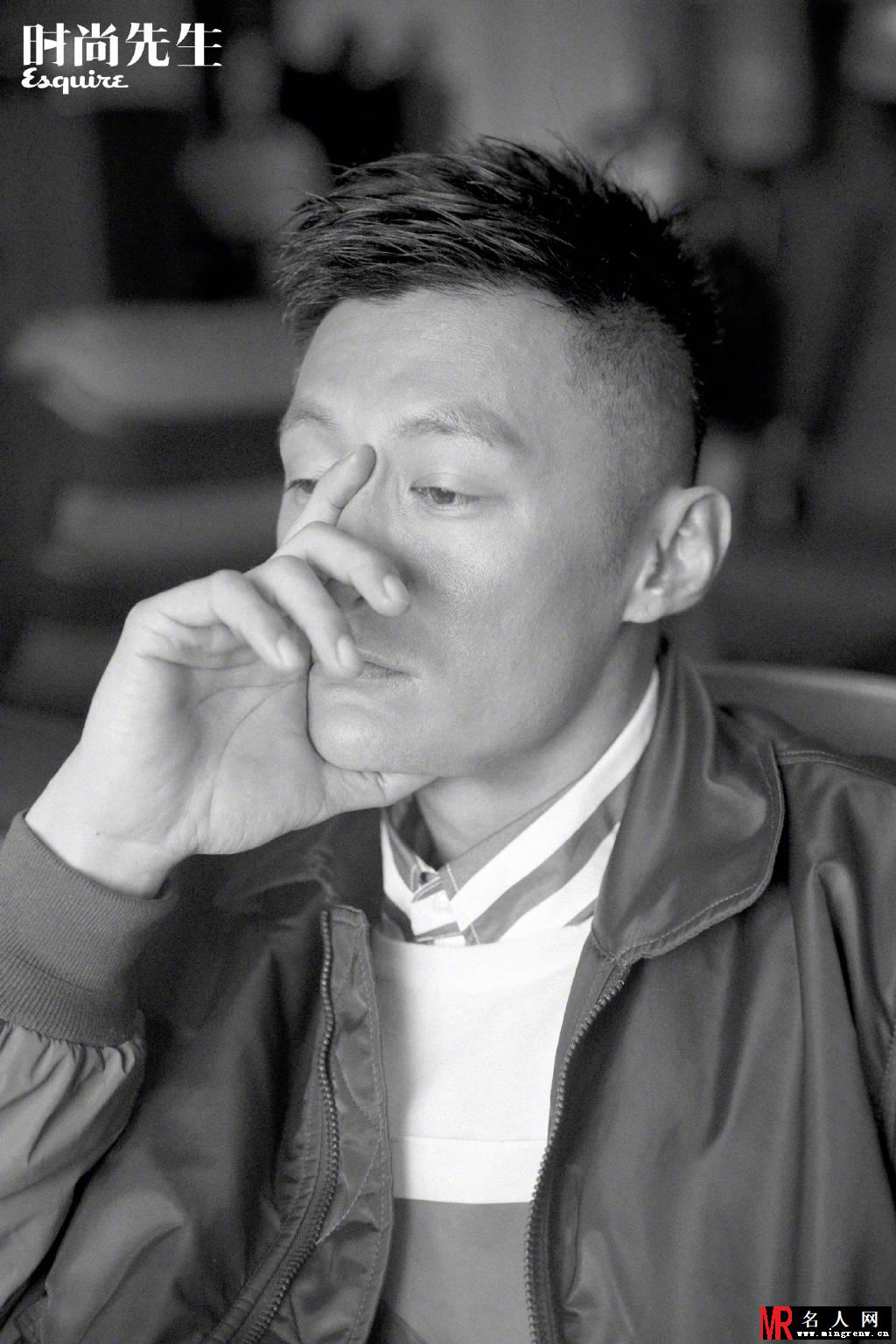 余文乐杂志大片曝光 复古光影下彰显绅士性格荷尔蒙爆棚(1)