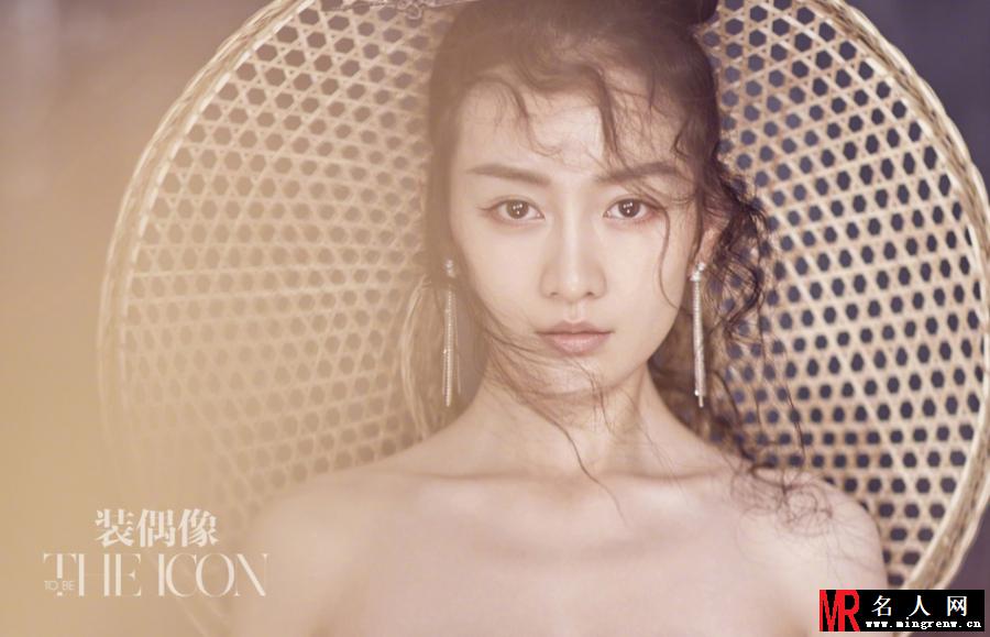 王鸥拍摄时尚大片 性感妩媚婀娜多姿(1)