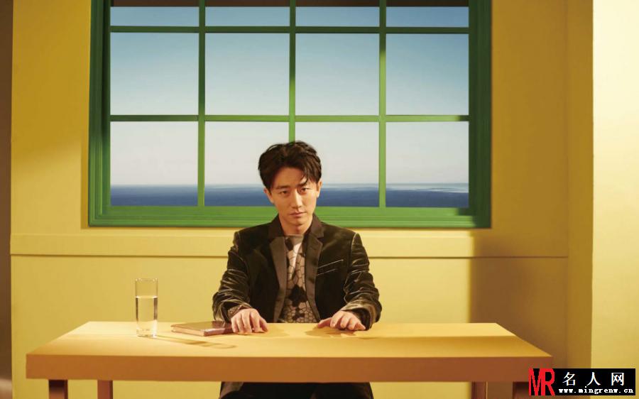 黄轩登杂志封面 展现男神魅力(1)
