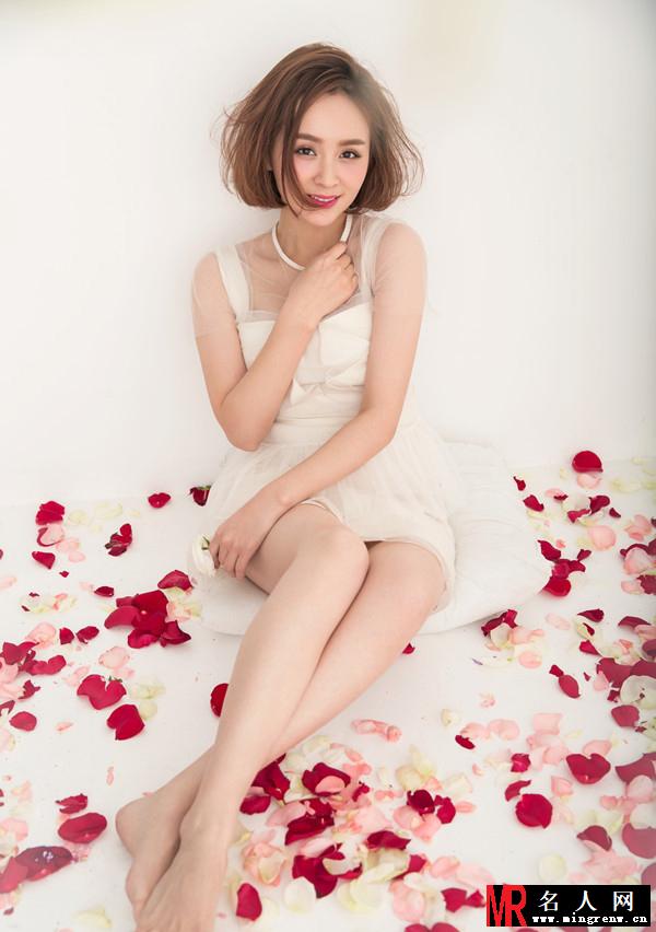 邓莎情人节写真：俏皮可爱(1)